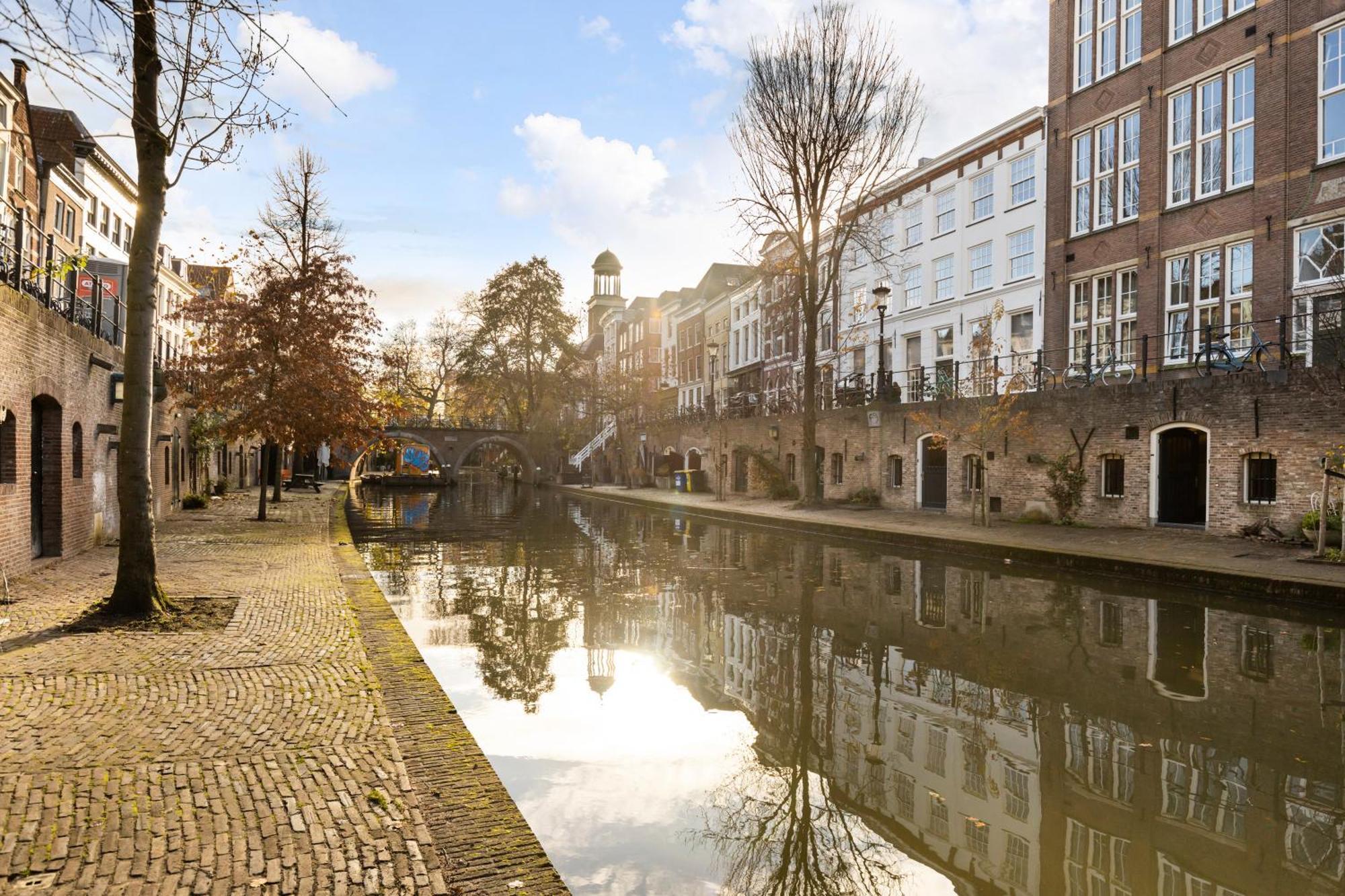 Beautiful Canal In For 4 Persons Utrecht